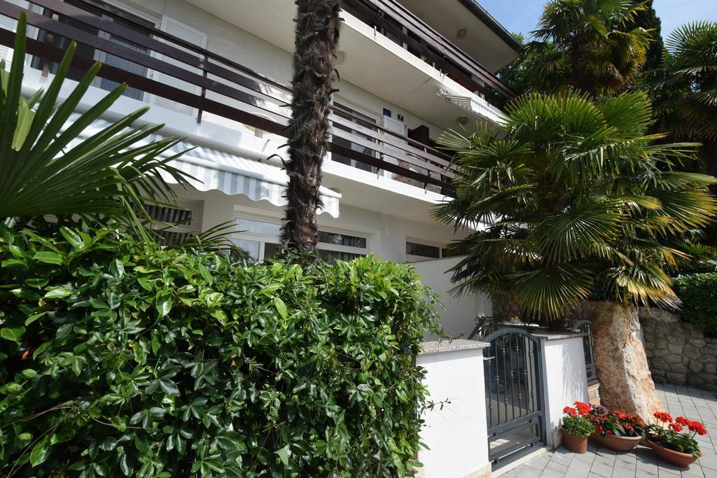 Apartments Antonija Malinska Exterior foto